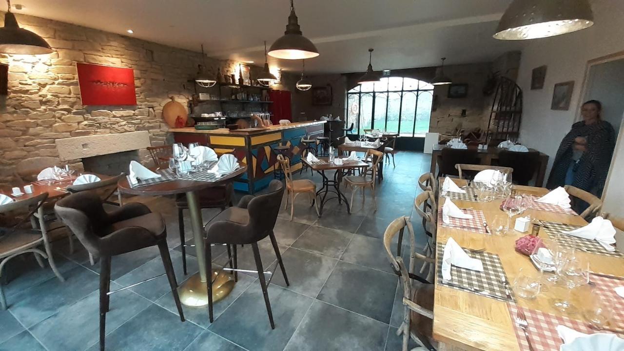 Auberge De Saint Jean Ploumilliau Bagian luar foto