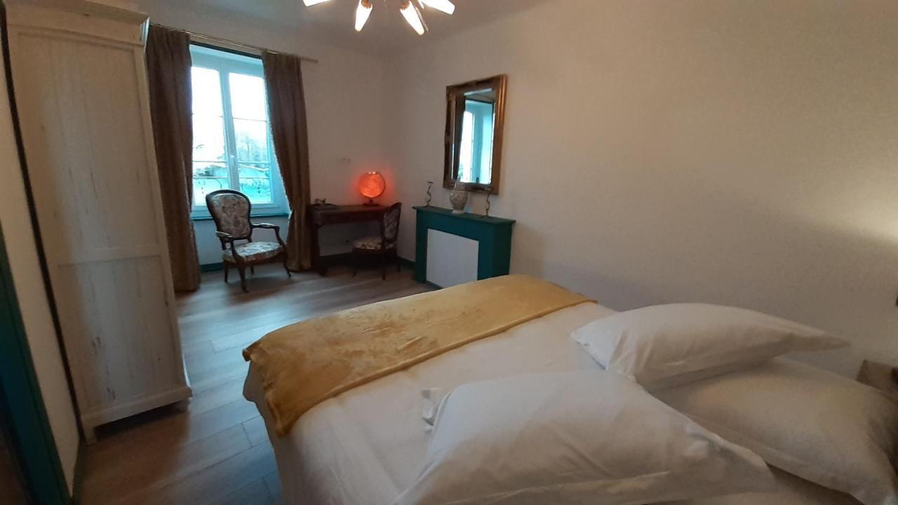 Auberge De Saint Jean Ploumilliau Bagian luar foto