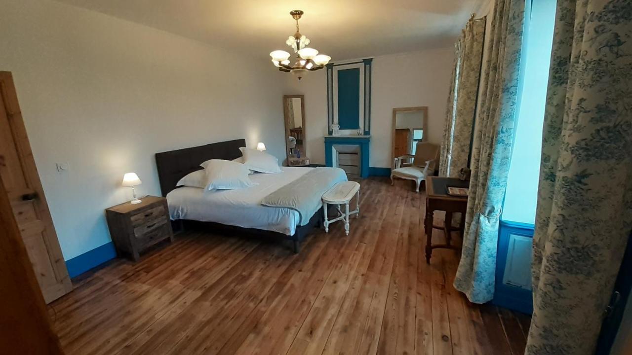 Auberge De Saint Jean Ploumilliau Bagian luar foto